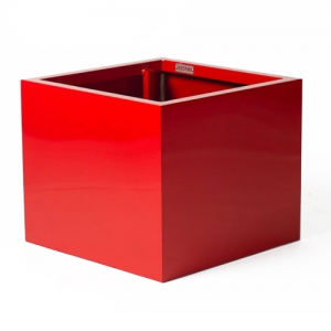 Cubo de aluminio con recubrimiento en polvo rojo 